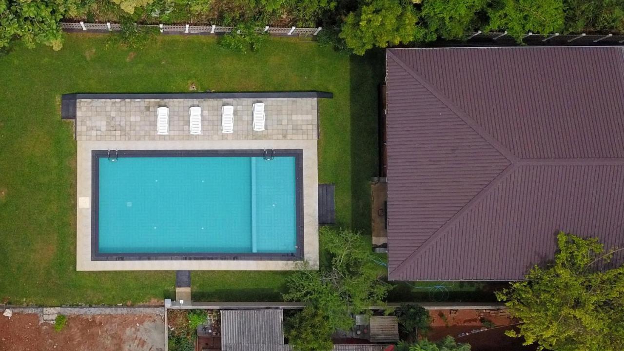 Pivisuma Dambulla Hotel Exterior photo